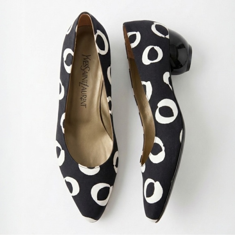 Yves Saint Laurent Circle Print Sculpted Ball Heel Pointed Toe Vintage Pump 7.5
